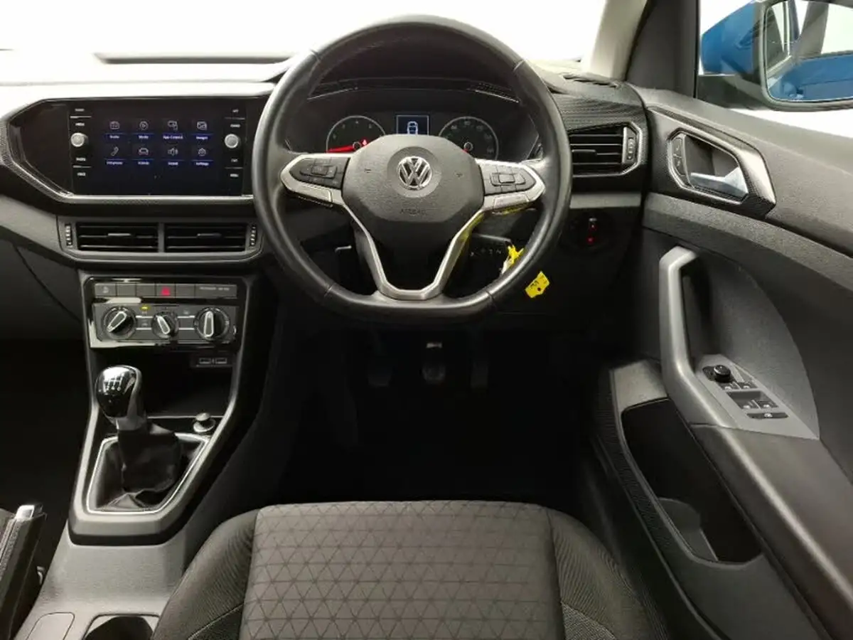 2020-volkswagen-t-cross-10-tsi-se-115ps-big-6