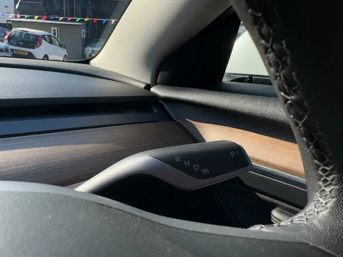 2023-tesla-model-3-e-rwd-241bhp-big-37