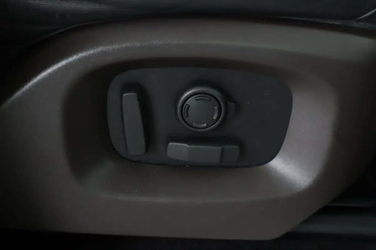 2016-land-rover-range-rover-sport-30-sd-v6-hse-30-sd-306hp-awd-commandshift-2-big-43