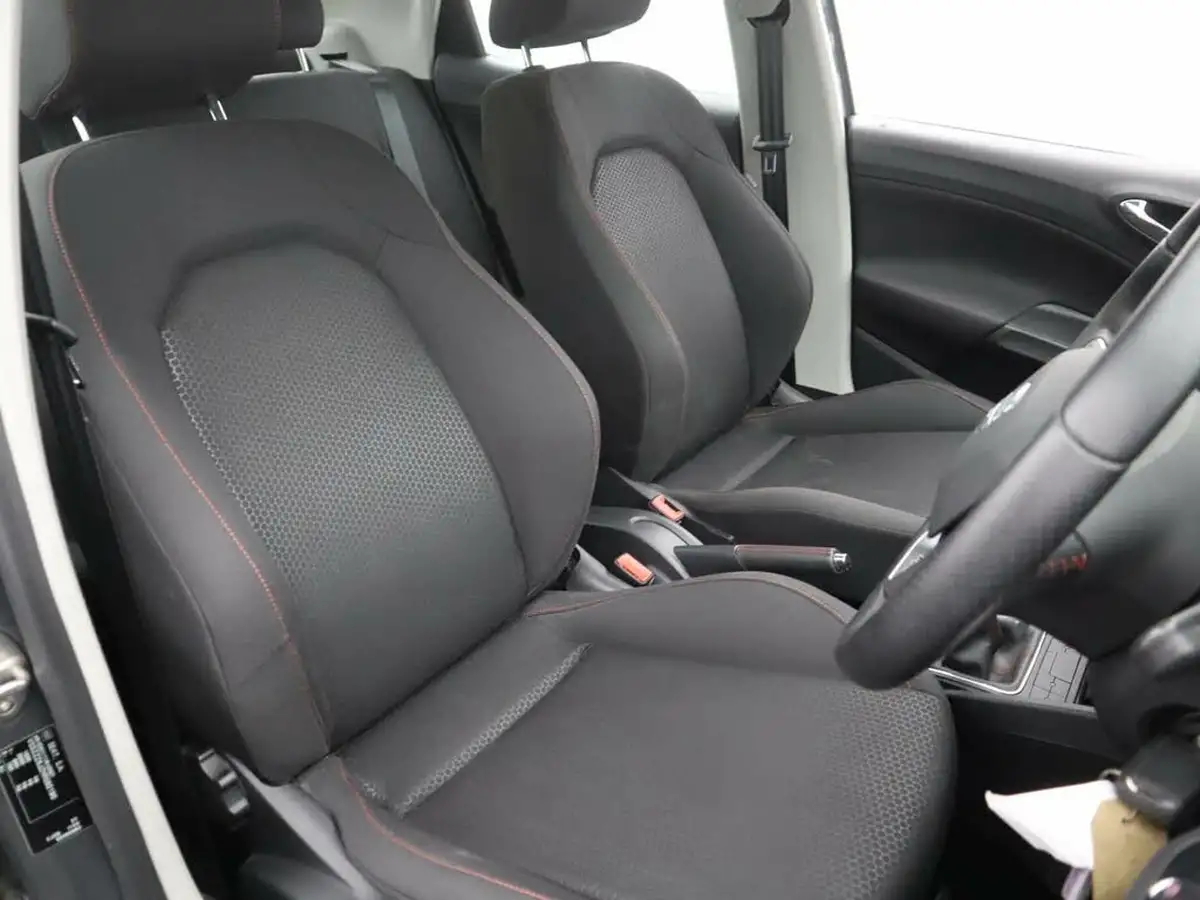 2017-seat-ibiza-12-tsi-fr-technology-110ps-hatchback-5d-big-10