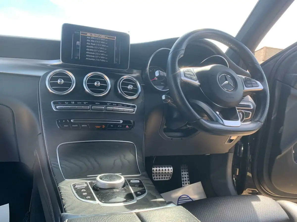 2017-mercedes-benz-glc-class-21d-glc250d-amg-line-ss-station-wagon-5d-big-29