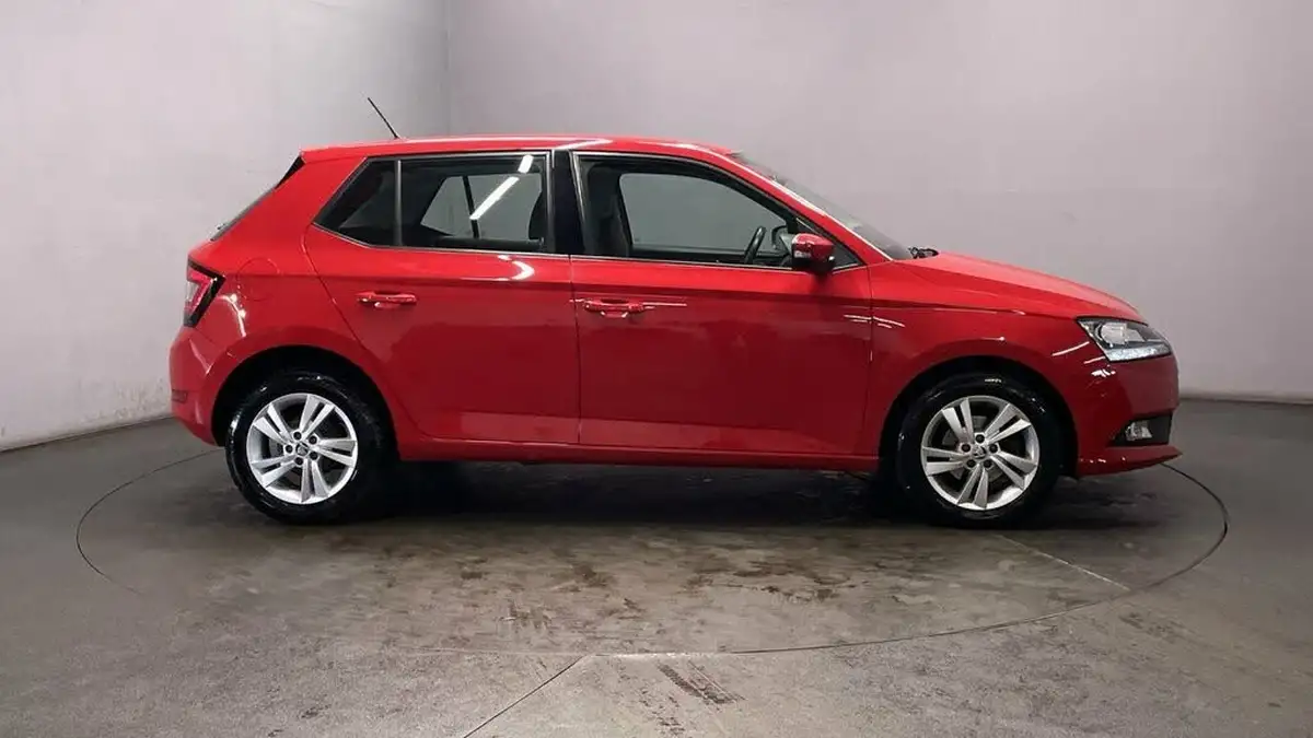 2020-skoda-fabia-10-tsi-se-95ps-hatchback-big-8