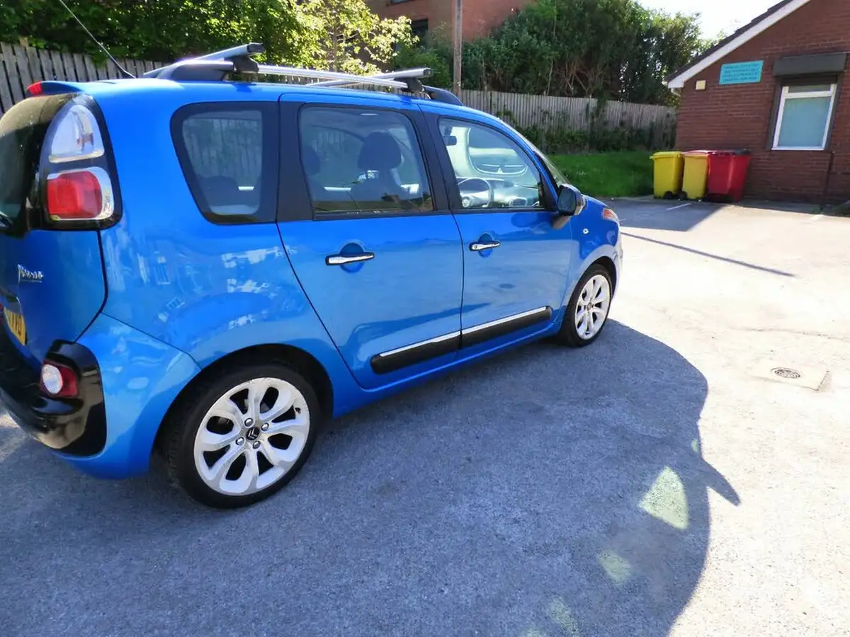 2013-citroen-c3-picasso-16td-selection-big-8