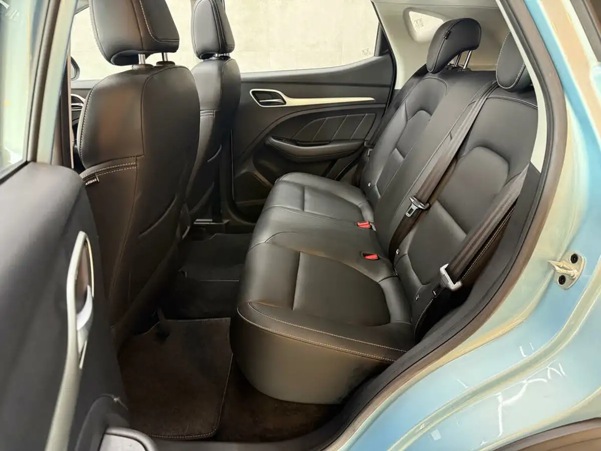 2021-mg-zs-suv-e-exclusive-ev-big-14