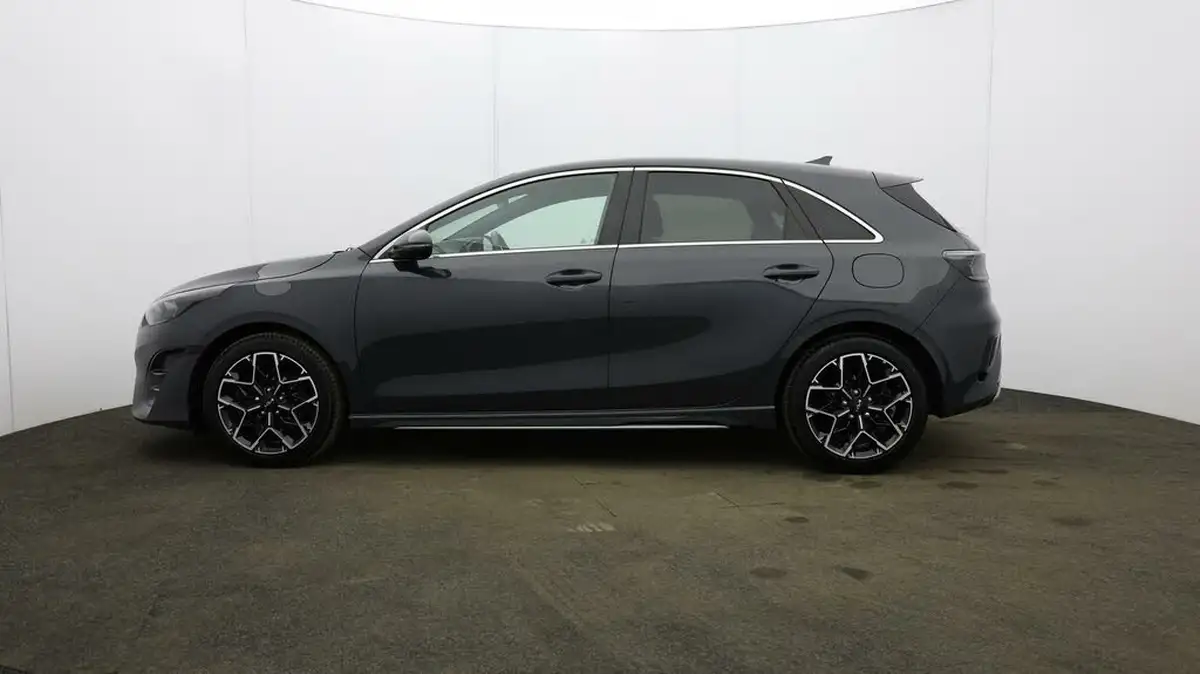 2023-kia-ceed-15-t-gdi-gt-line-158bhp-big-3