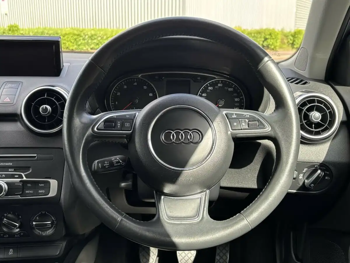 2017-audi-a1-10-tfsi-sportback-5d-big-14