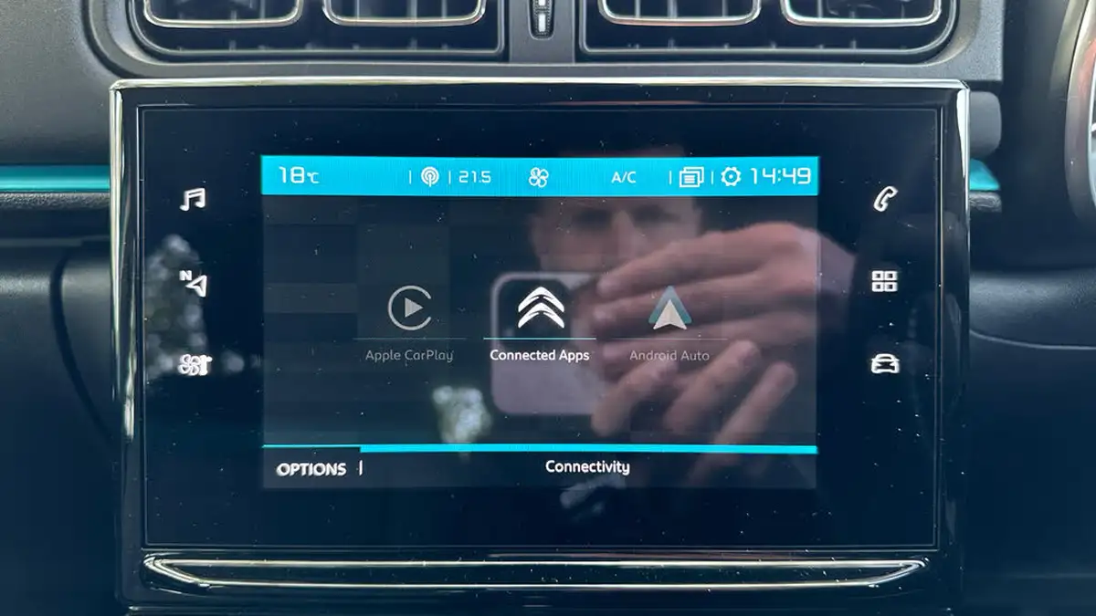 2022-citroen-c3-12-puretech-shine-plus-110ps-ss-eat6-big-30