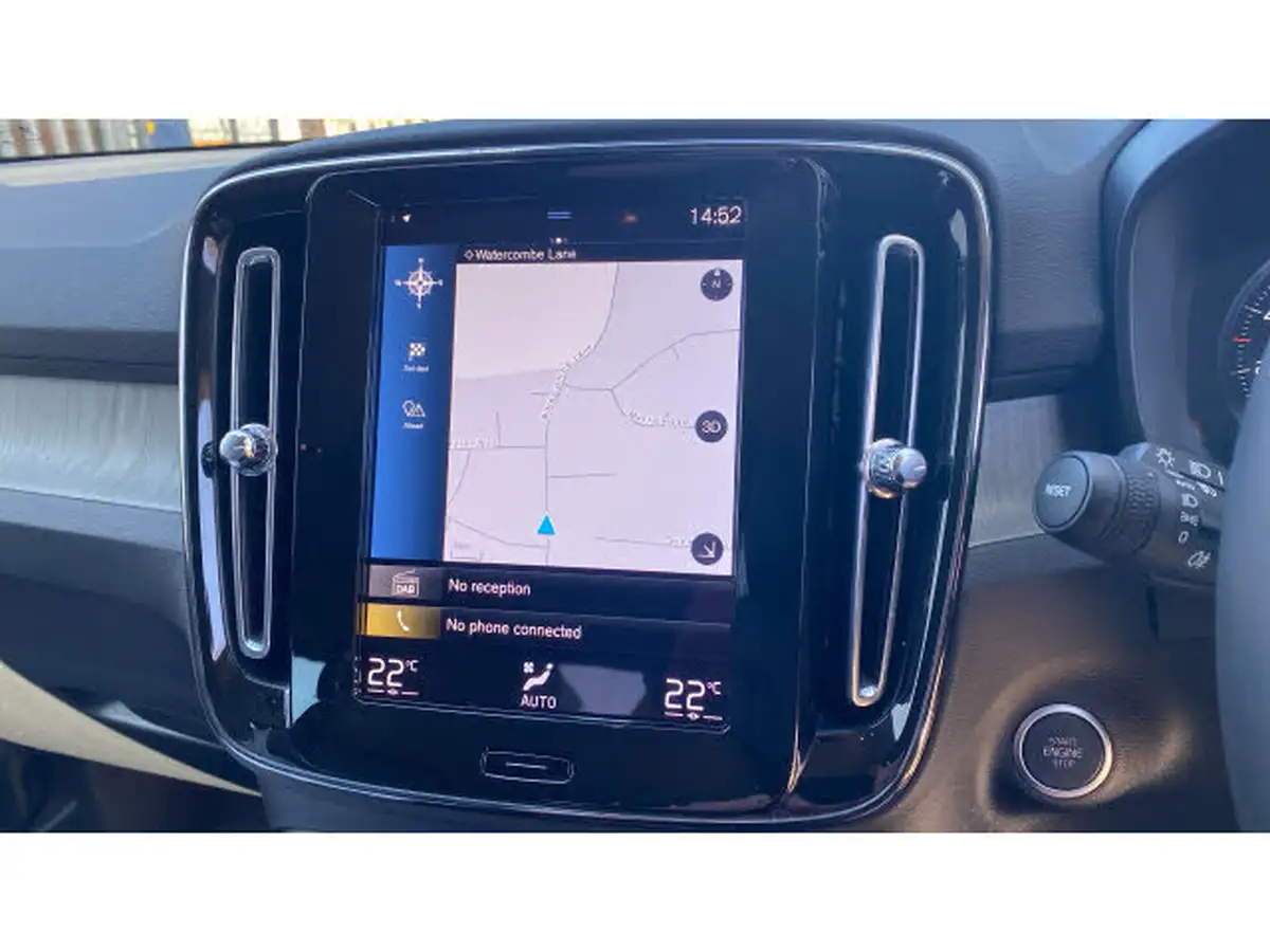 2022-volvo-xc40-15-t4-inscription-big-30