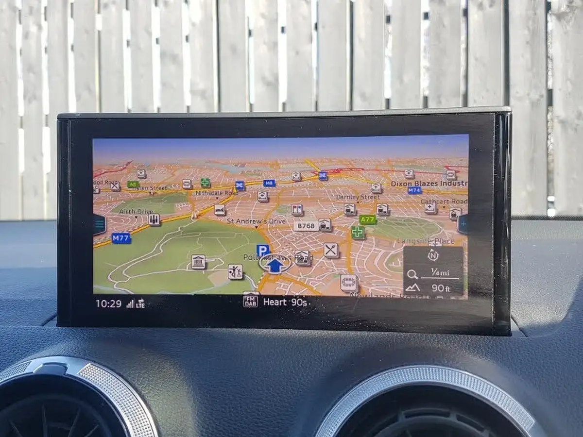 2021-audi-q2-10-30-tfsi-s-line-big-13
