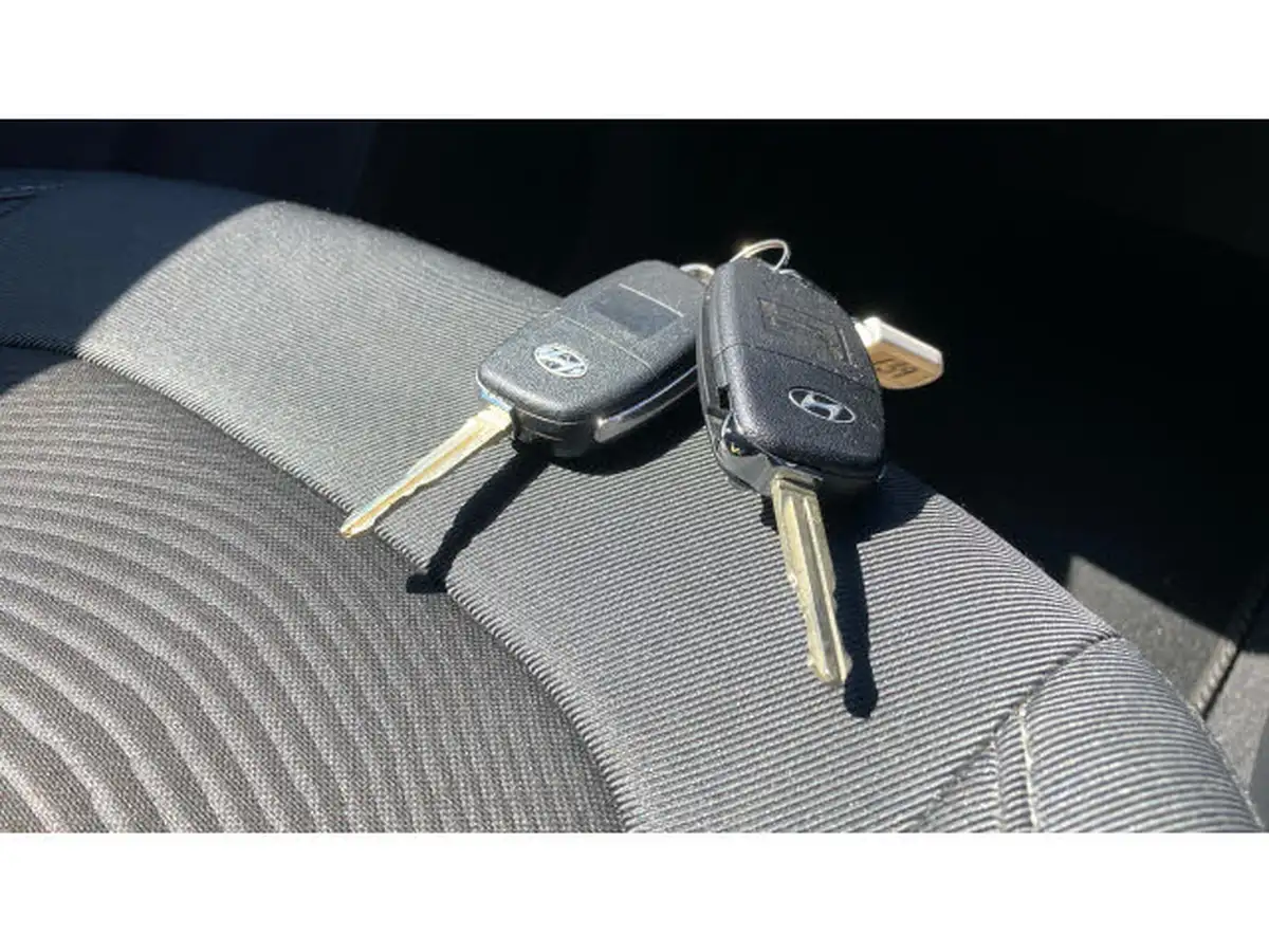 2019-hyundai-i10-10-play-big-18