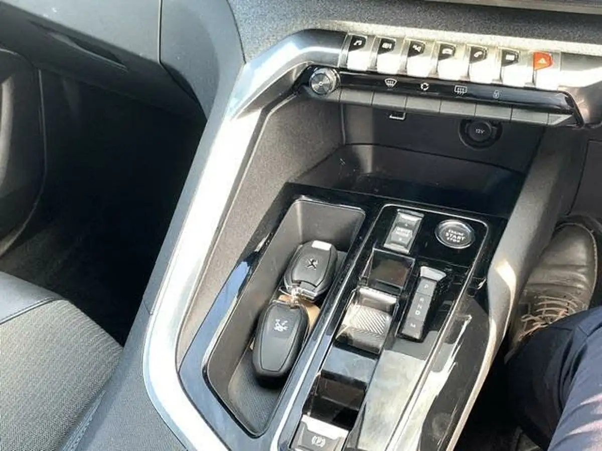 2023-peugeot-3008-suv-15-bluehdi-allure-premium-eat8-big-13