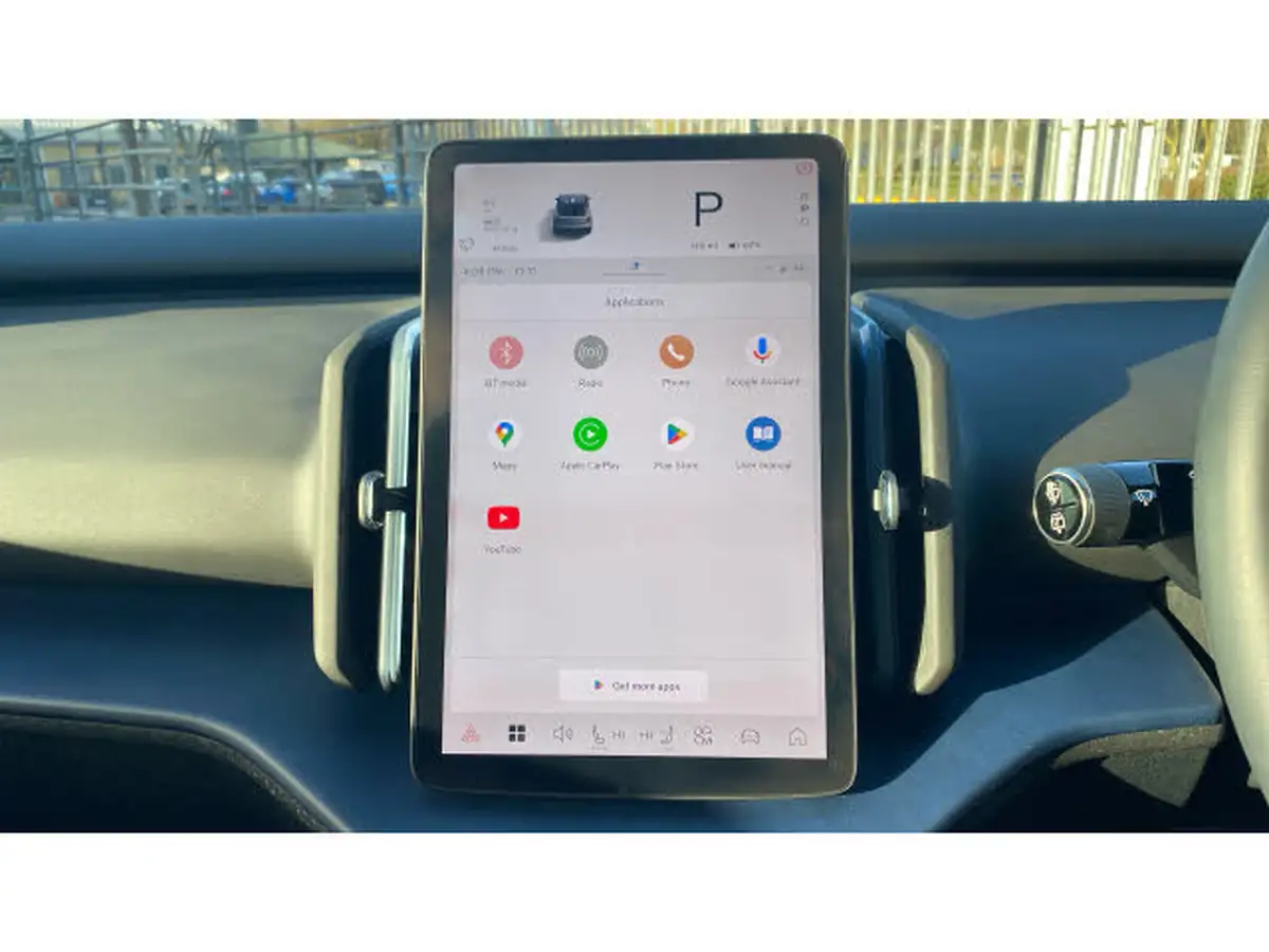 2024-volvo-ex30-e-single-motor-plus-extended-range-big-23