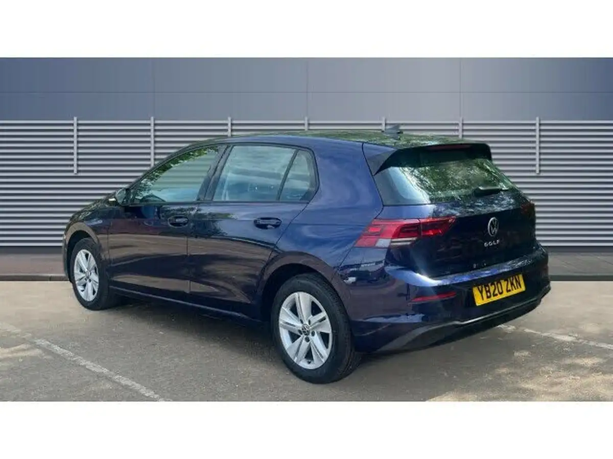 2020-volkswagen-golf-15-tsi-life-130ps-hatchback-big-1