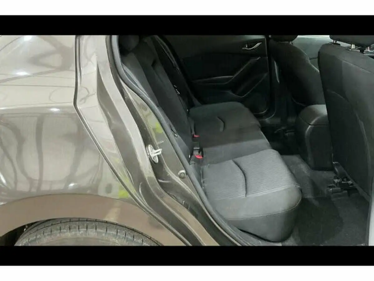 2015-mazda-mazda3-22td-sport-nav-hatchback-5d-big-10