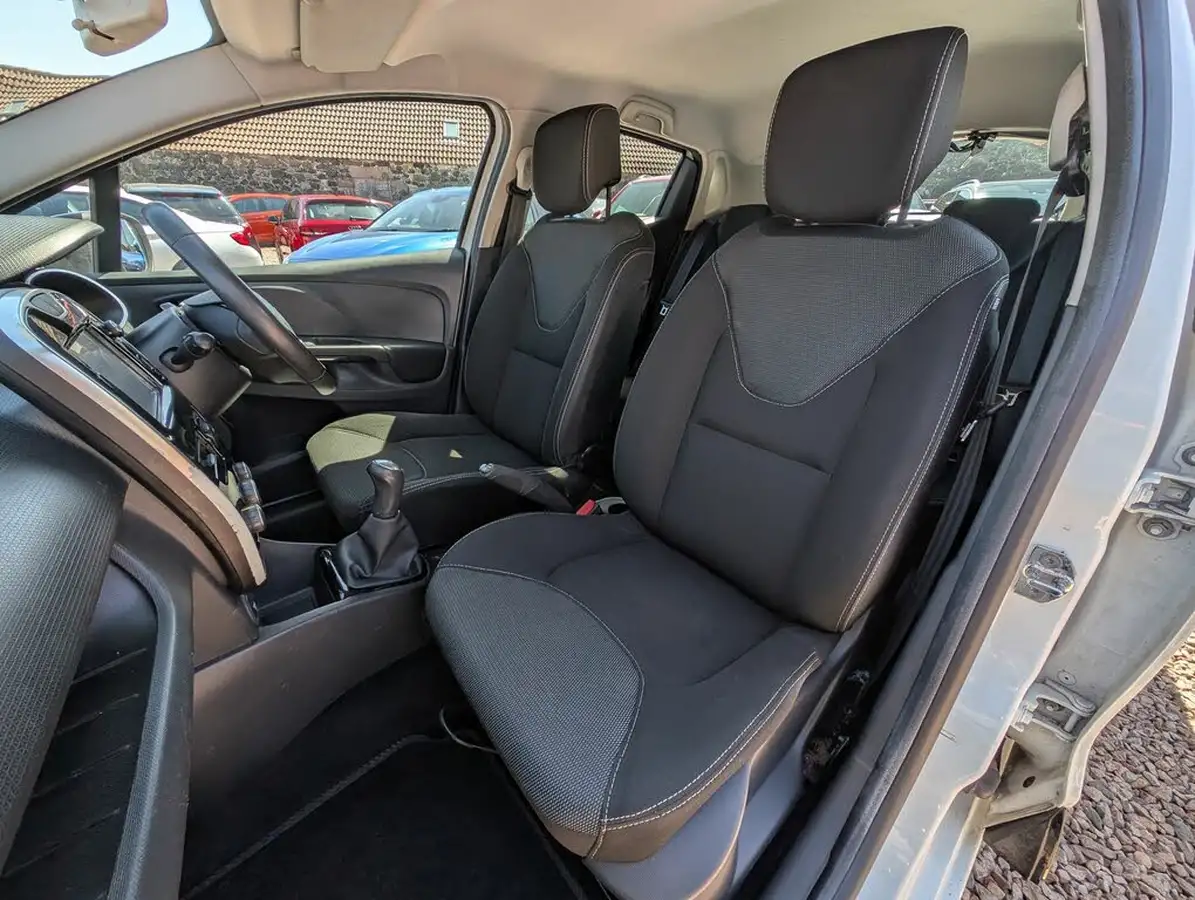 2015-renault-clio-12-dynamique-big-9