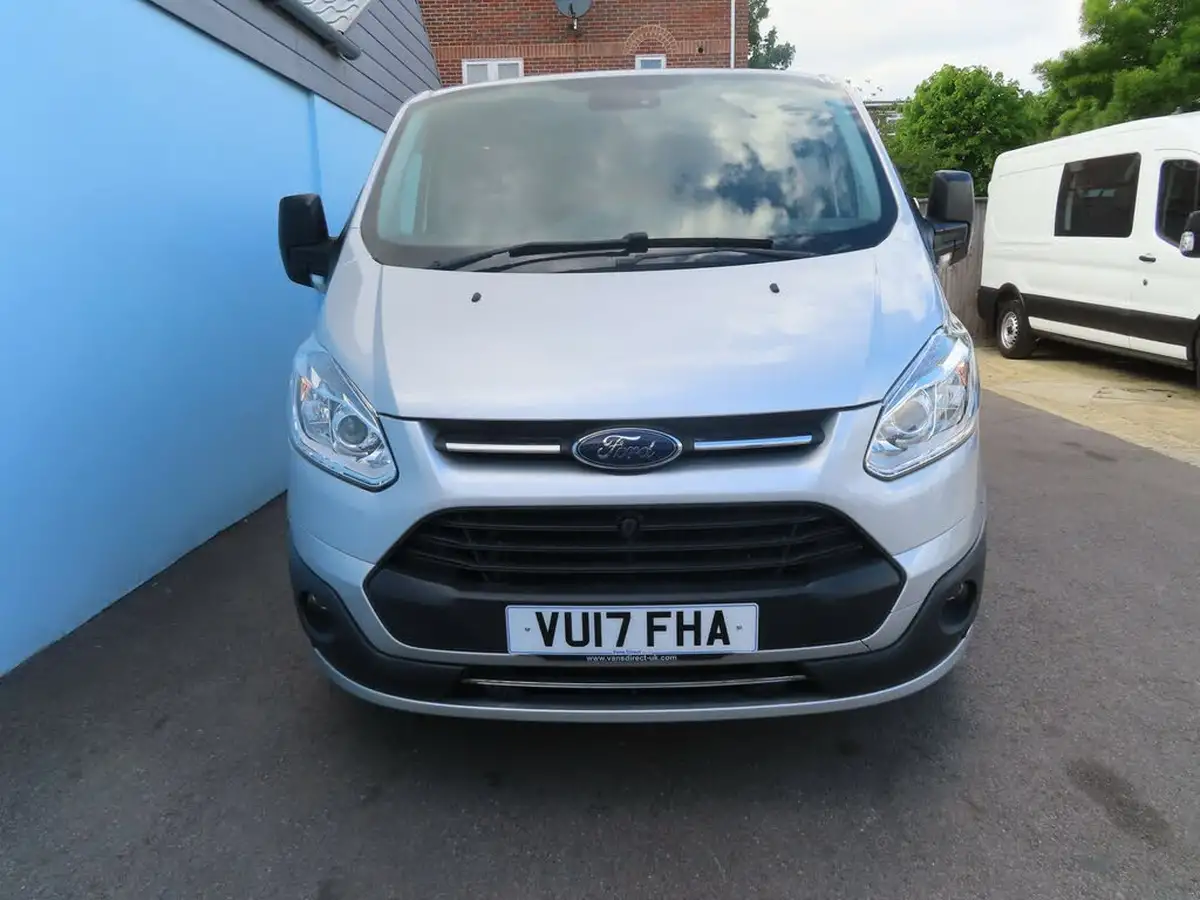 2017-ford-tourneo-custom-20tdci-310-l2-zetec-130ps-big-1