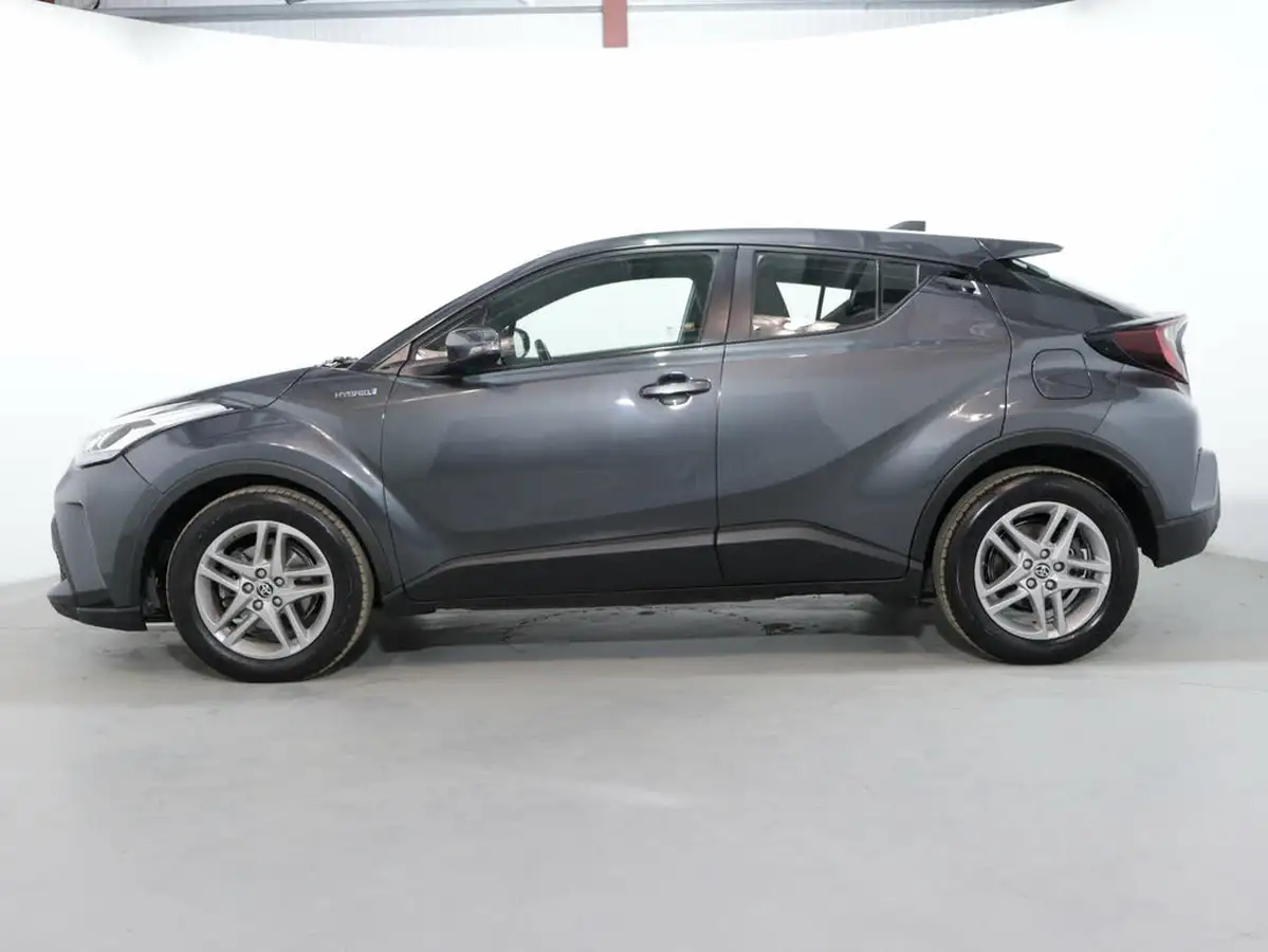 2022-toyota-c-hr-18-vvt-i-icon-big-3