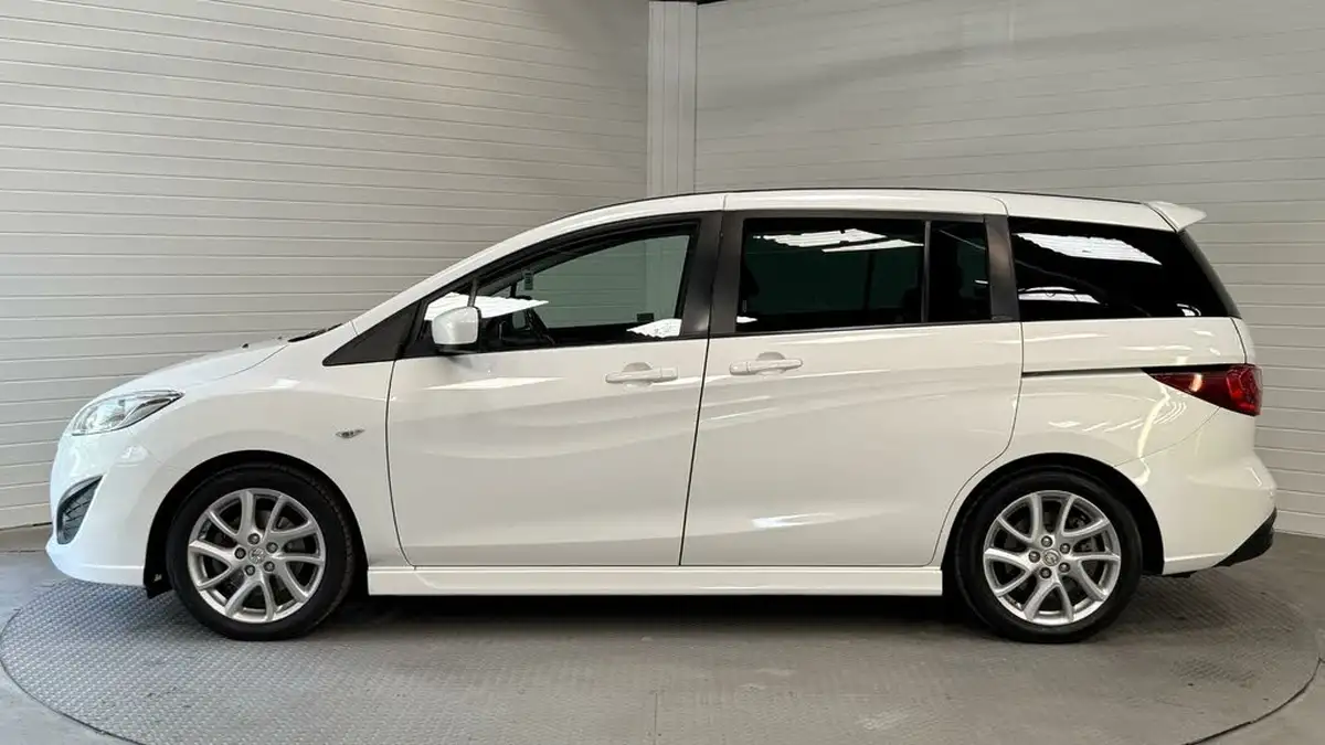 2012-mazda-mazda5-16d-sport-big-8
