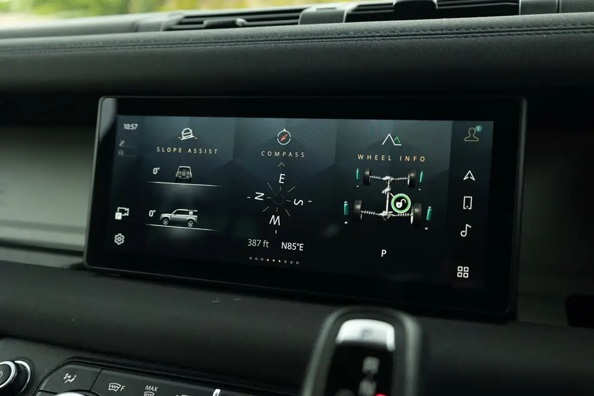 2023-land-rover-110-defender-30-d250-x-dynamic-se-big-22