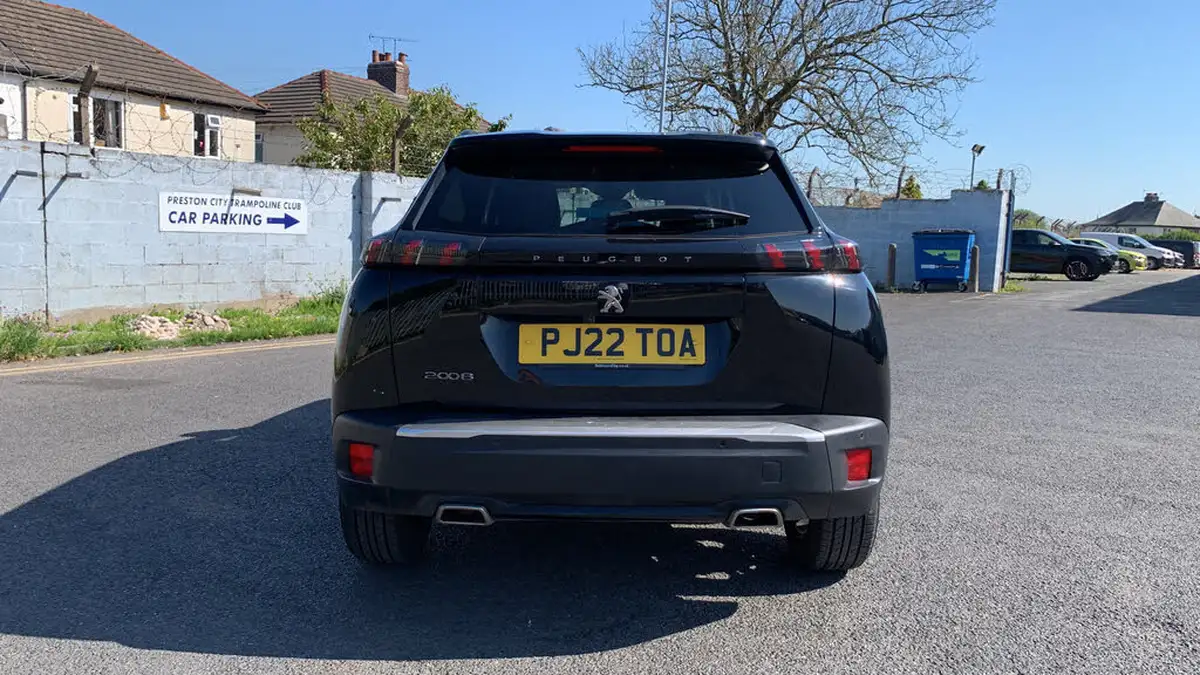 2022-peugeot-2008-suv-12-puretech-allure-premium-130bhp-big-8