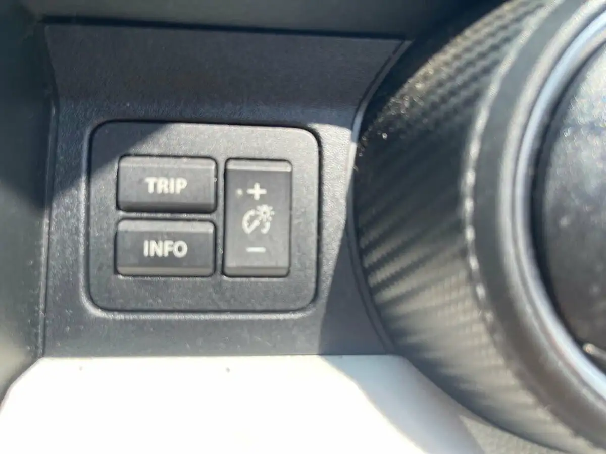 2017-suzuki-ignis-12-dualjet-sz3-big-20