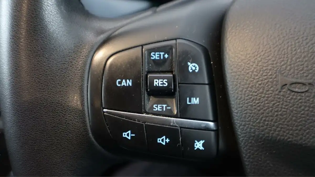 2021-ford-focus-10t-active-edition-125ps-hybrid-mhev-hatchback-big-34