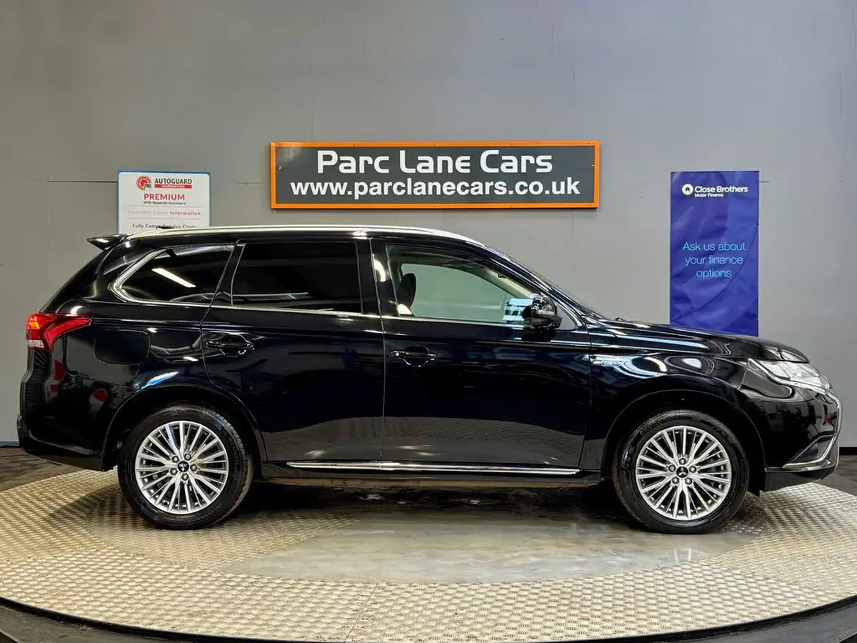 2020-mitsubishi-outlander-24-reflex-plus-commercial-big-1