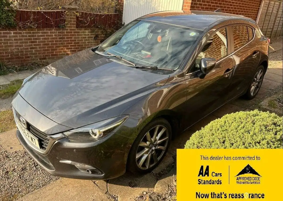 2017-mazda-mazda3-20-sport-nav-120ps-hatchback-5d-auto-big-1