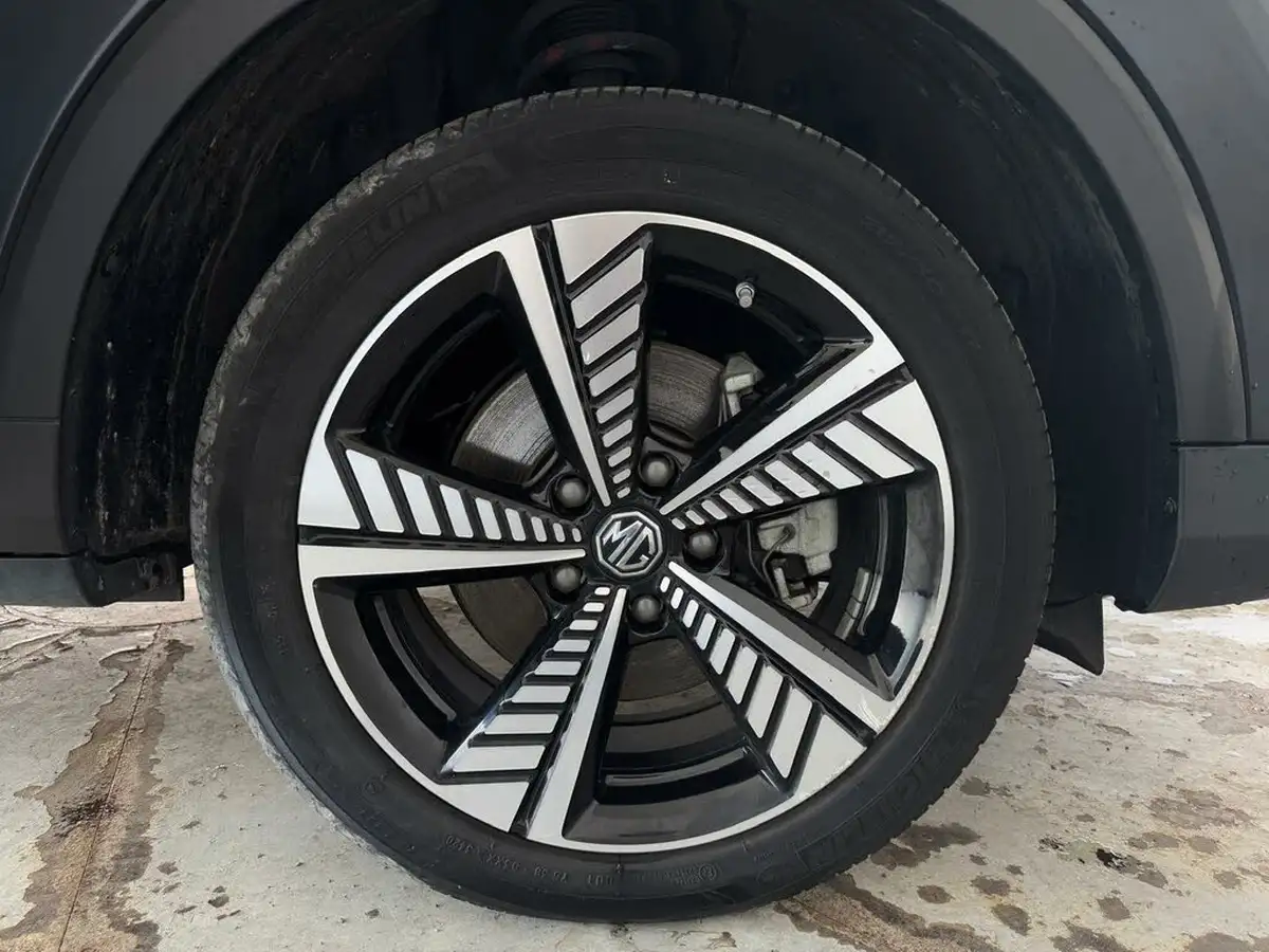 2021-mg-zs-suv-e-exclusive-ev-big-30