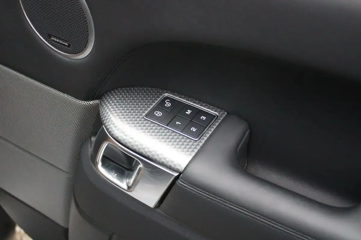 2019-land-rover-range-rover-sport-30-sdv6-hse-dynamic-big-31
