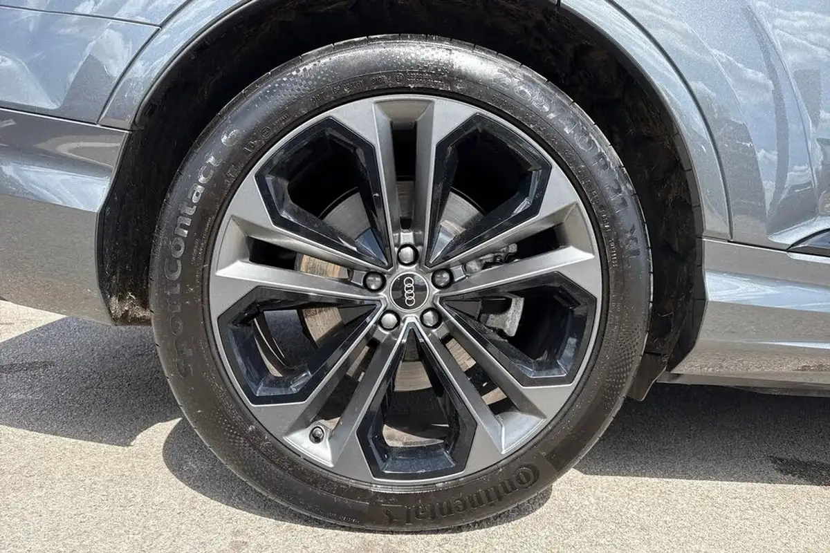 2025-audi-q7-30-50-tdi-black-edition-big-11