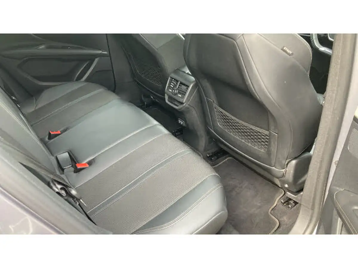 2022-peugeot-3008-suv-12-puretech-gt-big-24