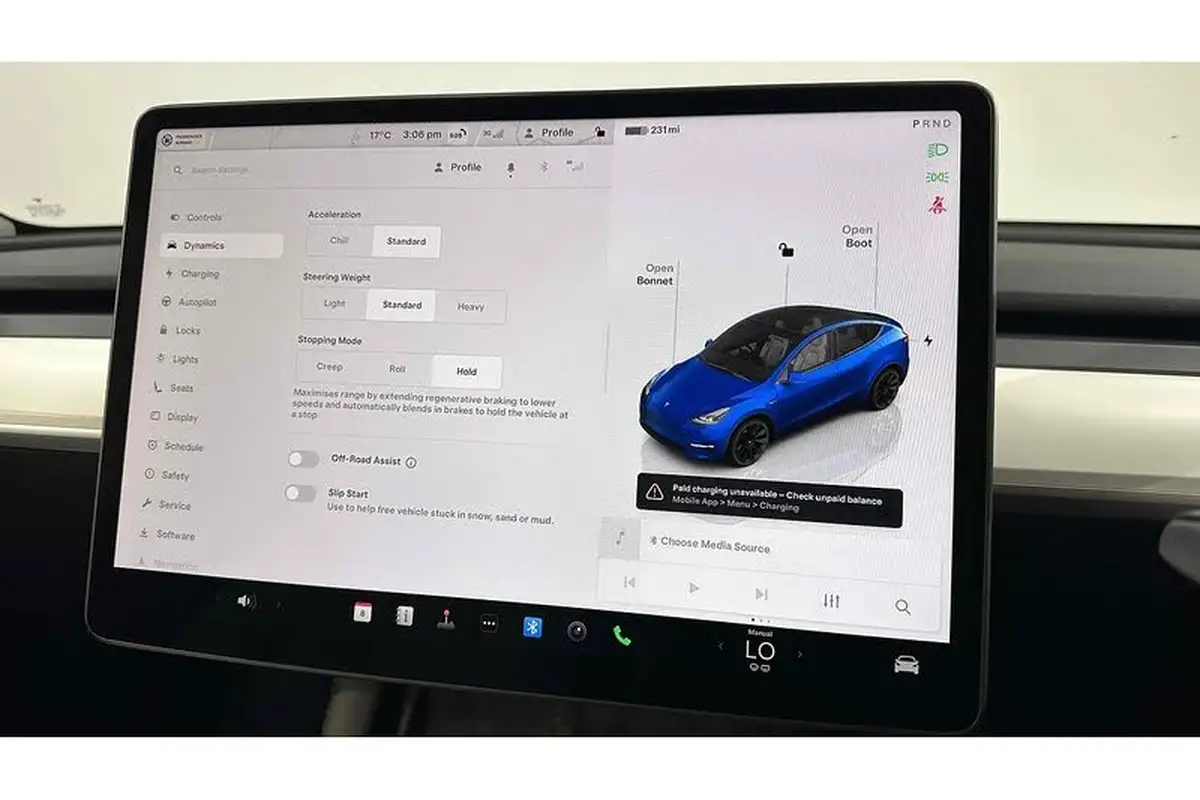 2022-tesla-model-y-e-long-range-big-43