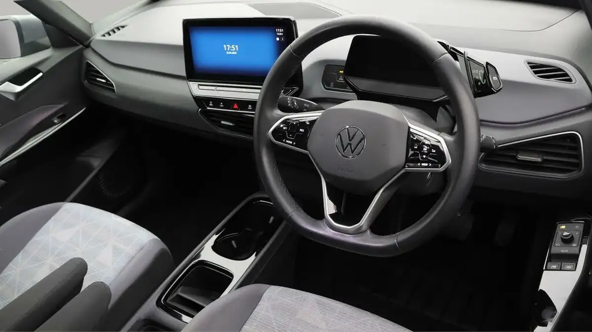 2021-volkswagen-id3-e-life-204ps-58kwh-pro-performance-big-8