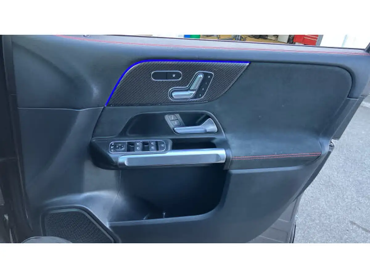 2021-mercedes-benz-glb-class-13-glb200-amg-line-premium-plus-7-8g-tronic-big-49