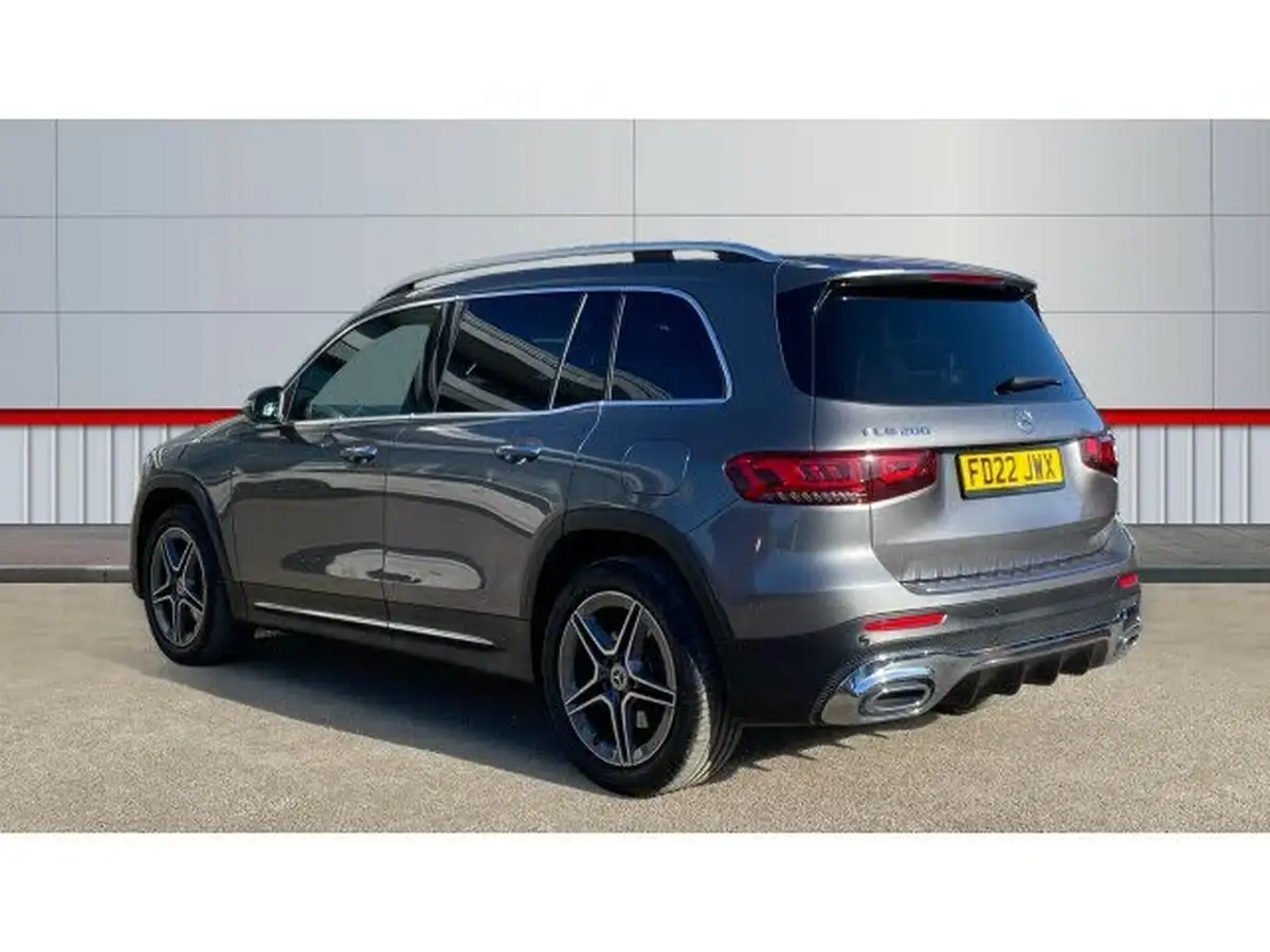 2021-mercedes-benz-glb-class-13-glb200-amg-line-premium-plus-7-8g-tronic-big-1