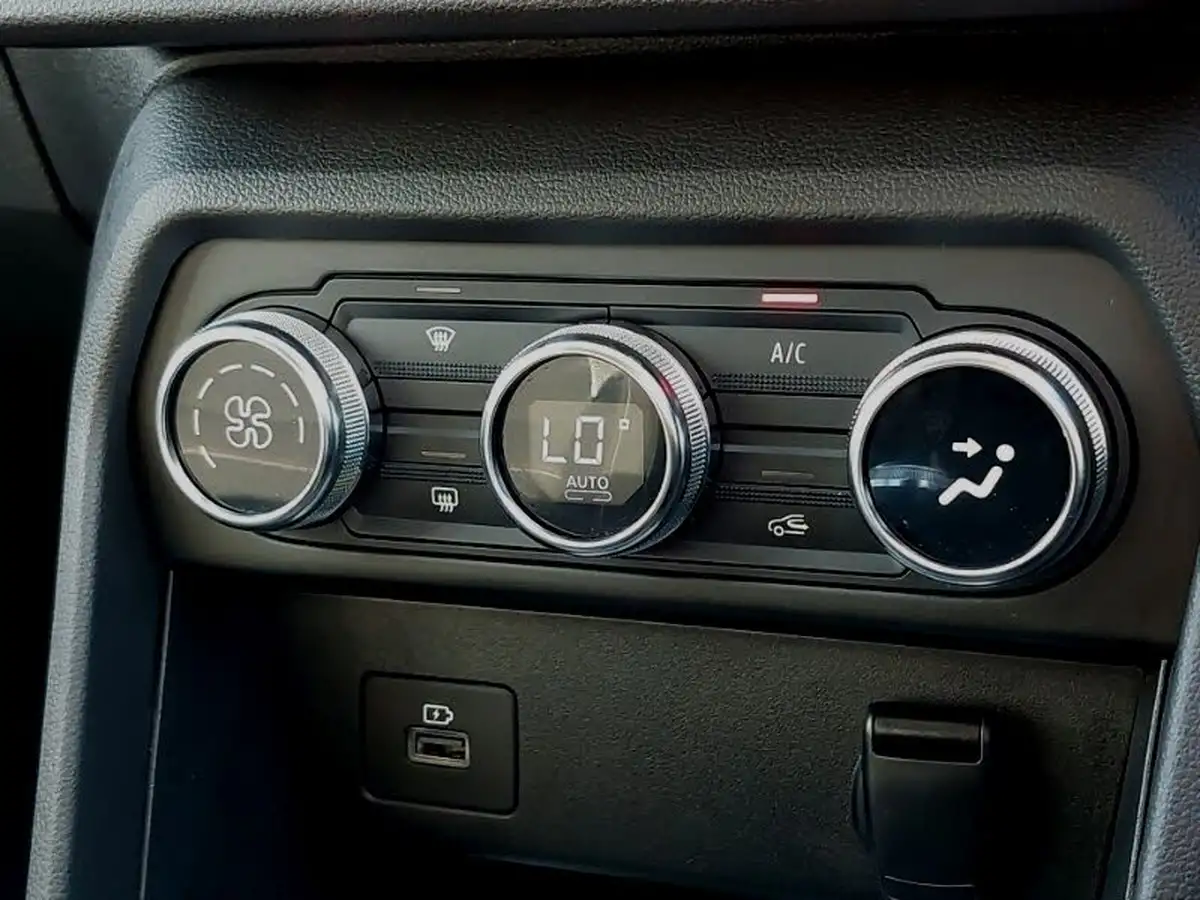 2023-dacia-jogger-10-tce-extreme-se-big-14