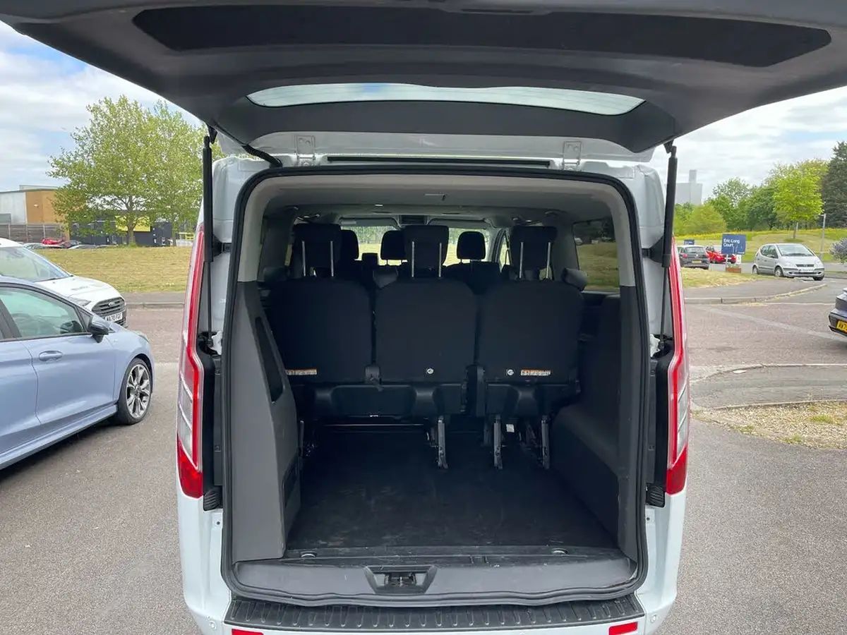 2018-ford-tourneo-custom-20tdci-320-l1-zetec-105ps-big-26
