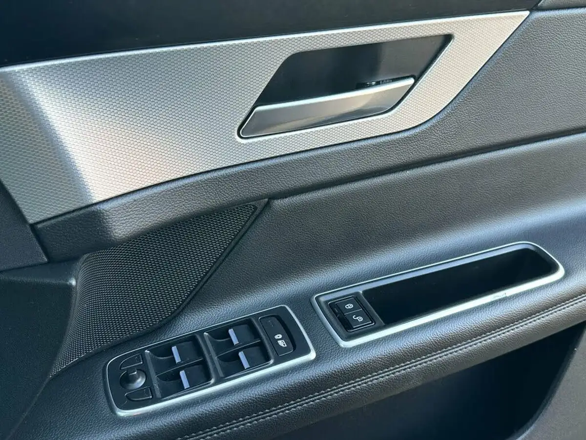 2018-jaguar-xf-20td-prestige-180ps-saloon-4d-1999cc-auto-big-28