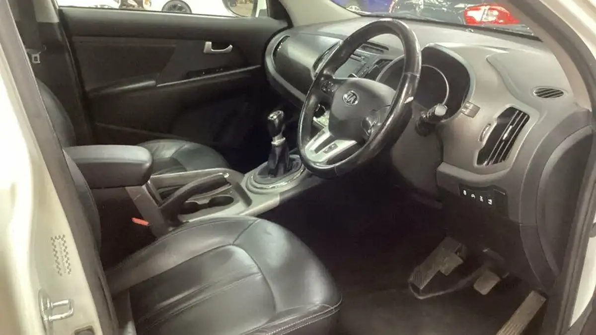 2014-kia-sportage-20td-kx-4-big-6