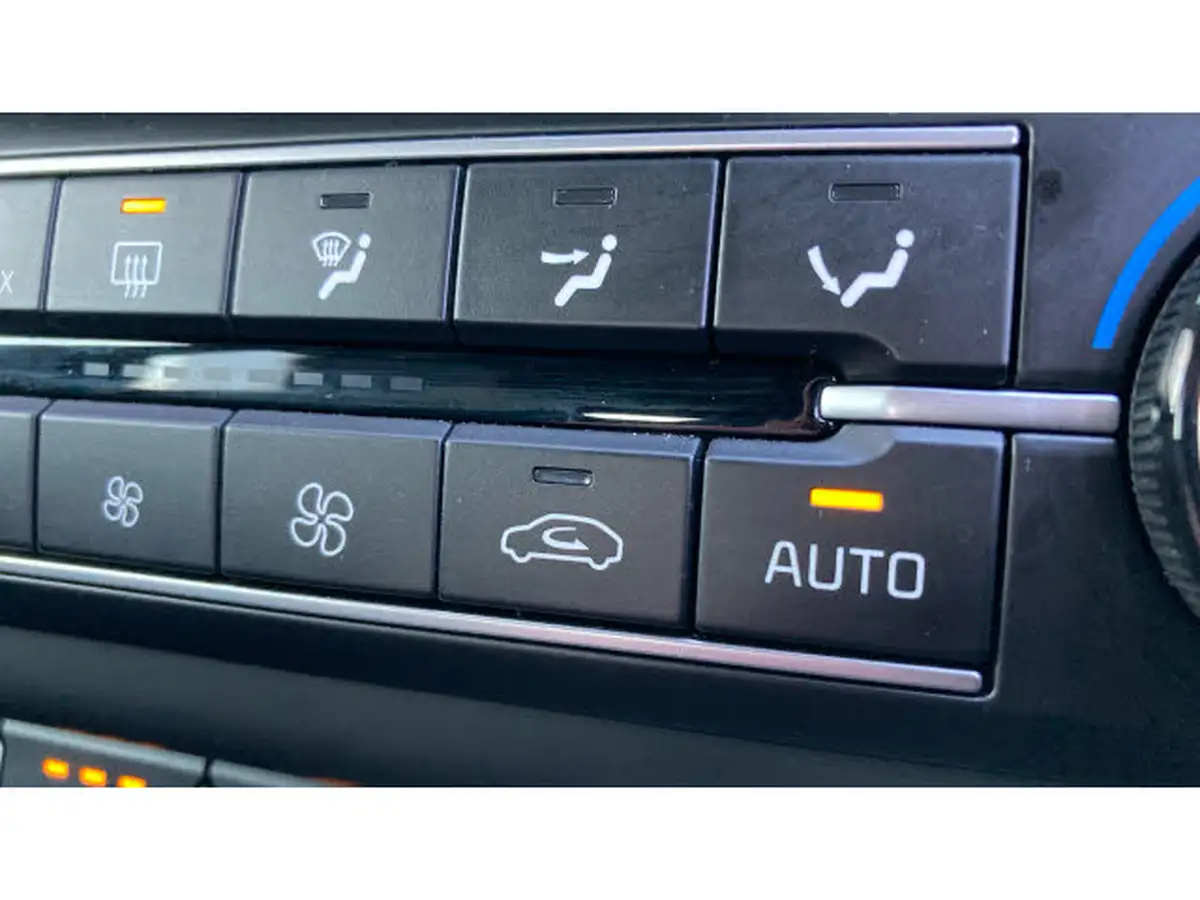 2024-kia-ceed-15-t-gdi-gt-line-s-138bhp-big-29