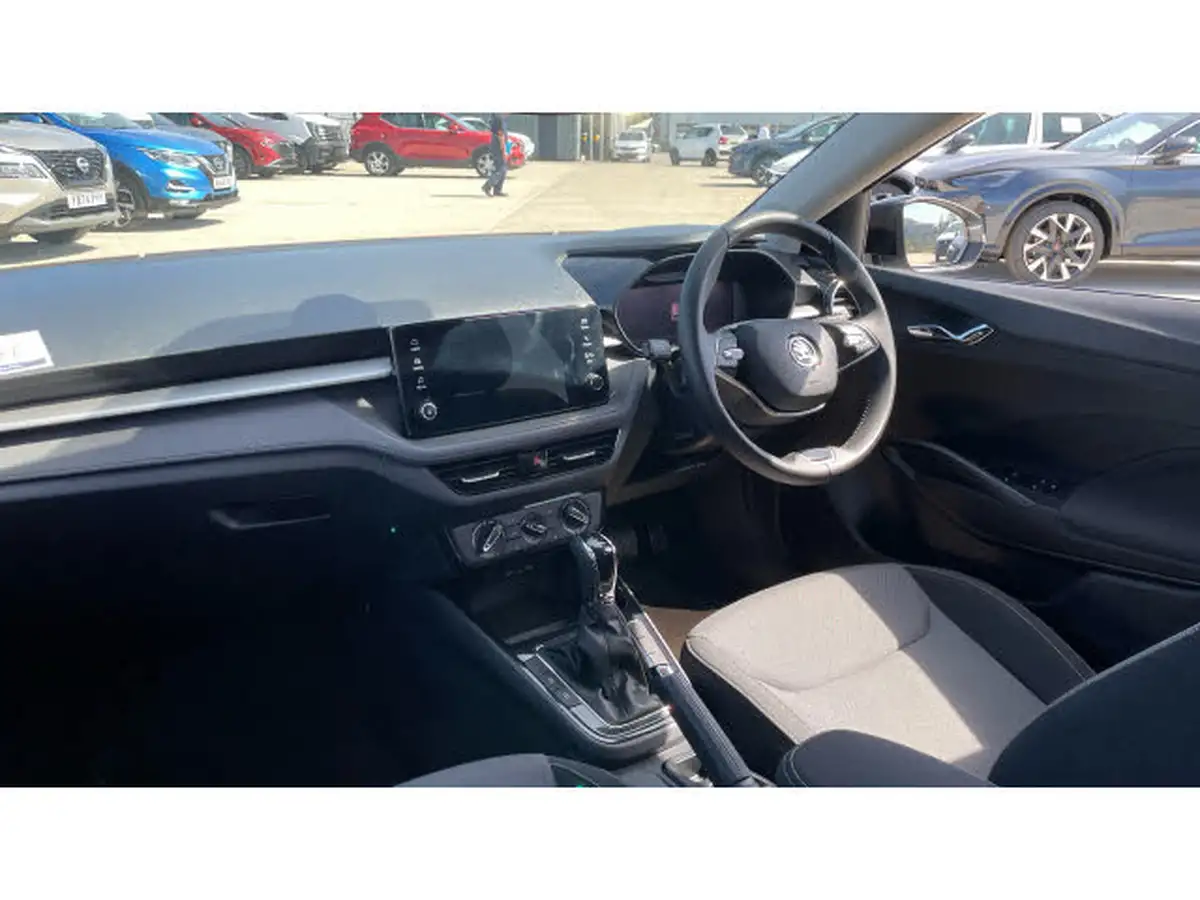 2024-skoda-fabia-15-tsi-colour-edition-big-8