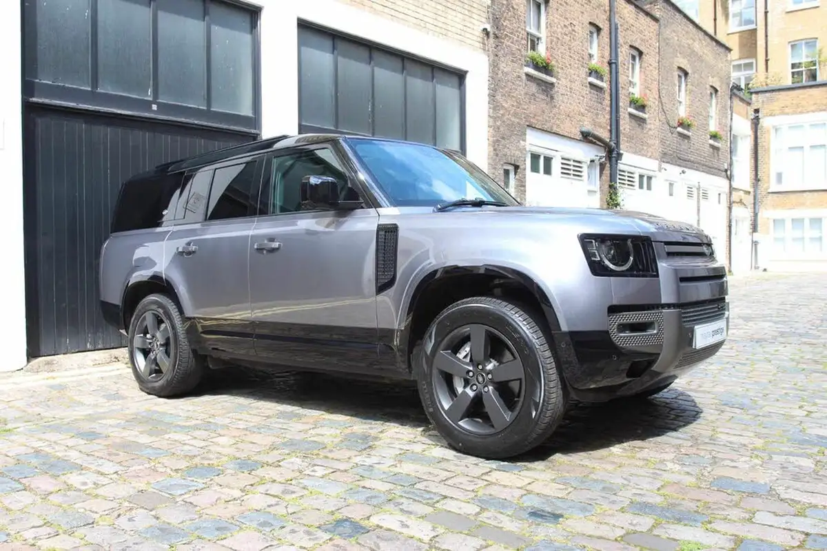 2022-land-rover-130-defender-30-p400-x-dynamic-hse-big-6