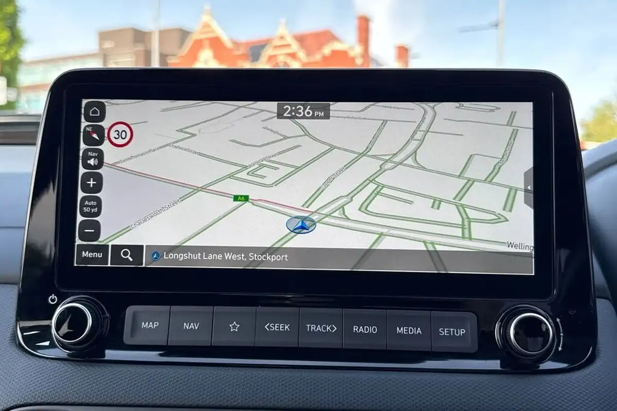 2022-hyundai-kona-16-gdi-premium-big-32