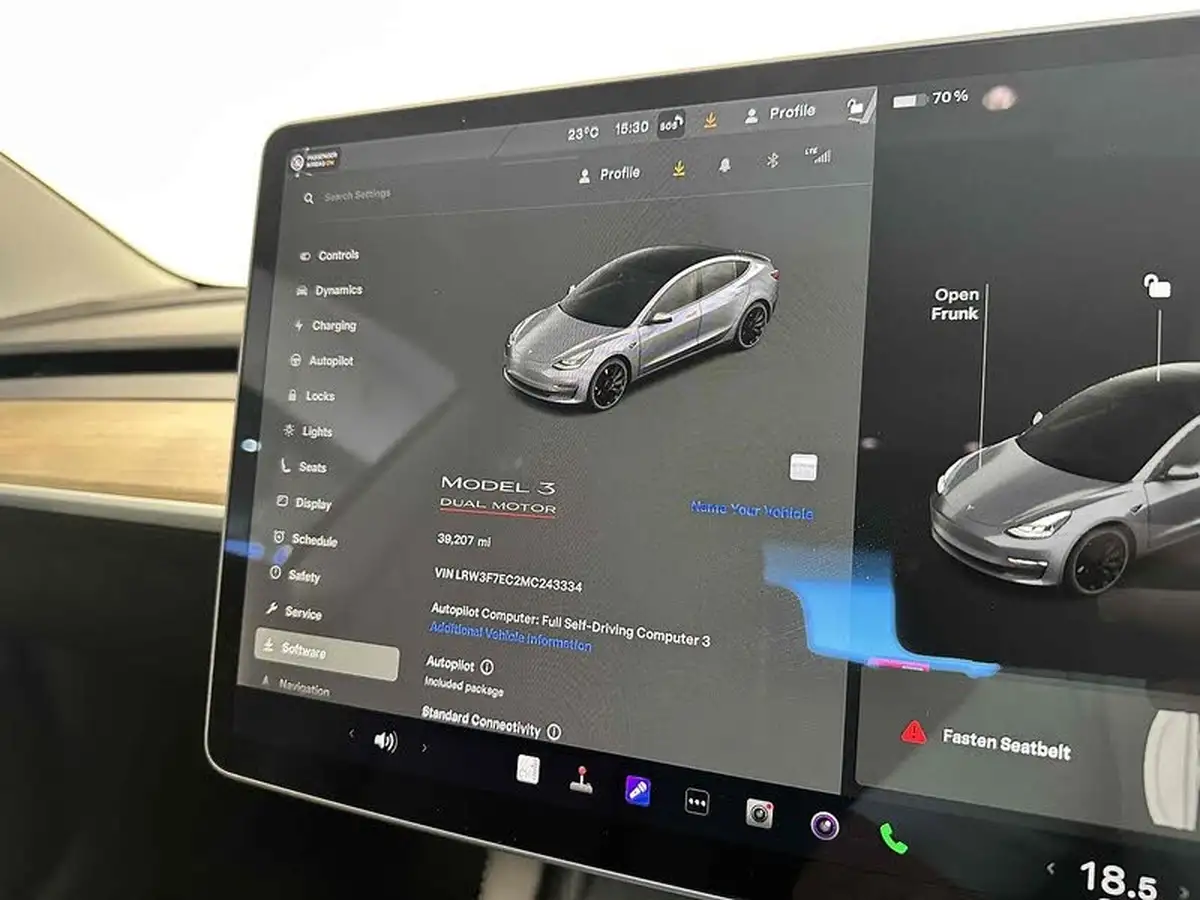 2021-tesla-model-3-e-performance-4x4-big-18