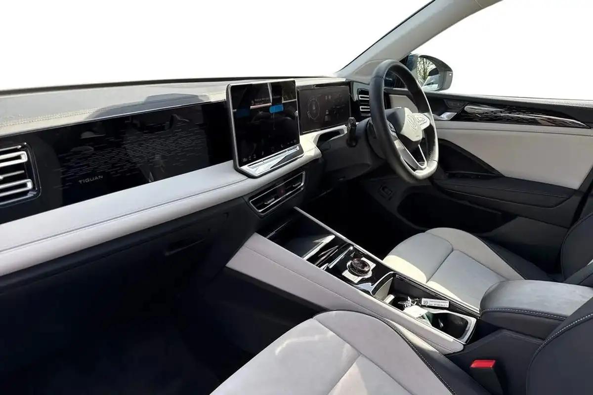 2024-volkswagen-tiguan-15-etsi-elegance-big-8