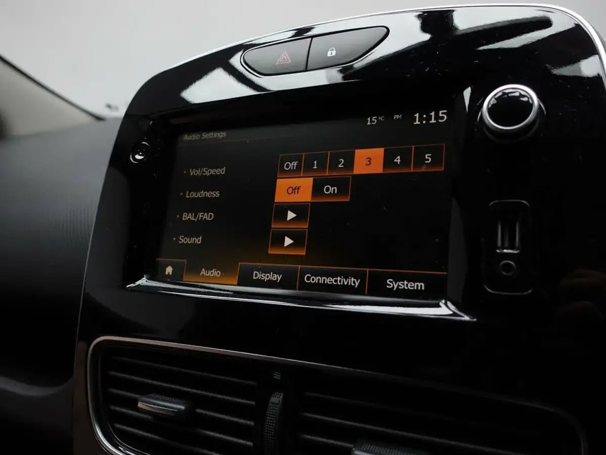 2019-renault-clio-09-tce-iconic-90ps-big-27