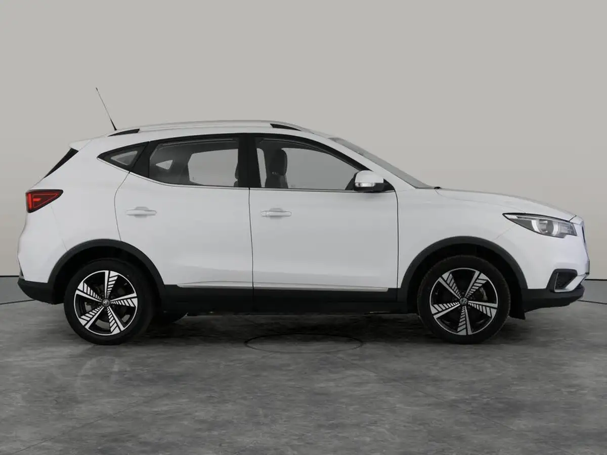 2021-mg-zs-suv-e-exclusive-ev-big-7