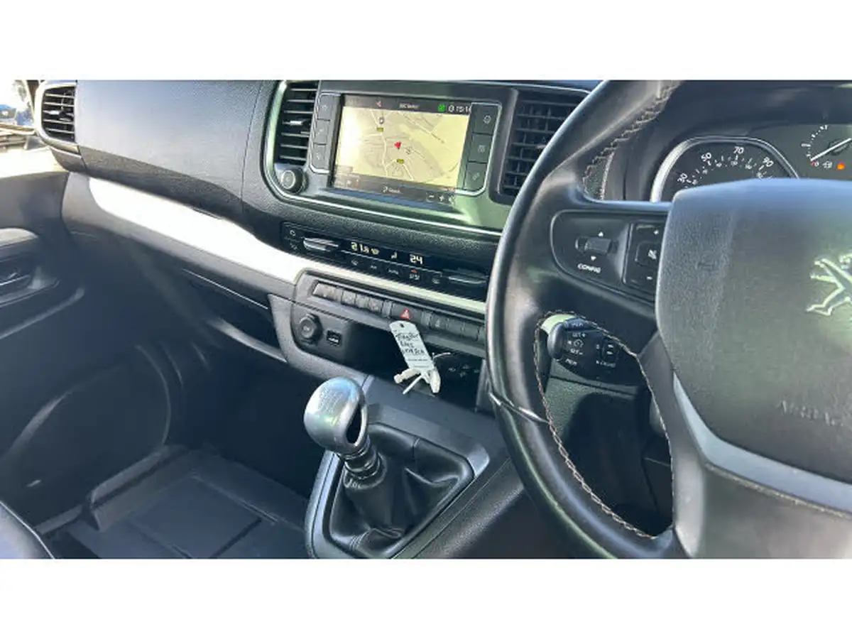 2018-peugeot-traveller-20-bluehdi-business-vip-20bluehdi-150ps-standardss-big-13