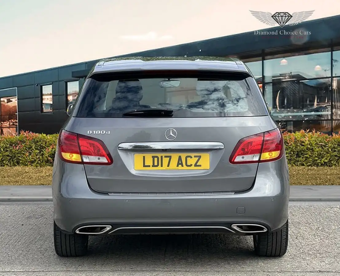 2017-mercedes-benz-b-class-15d-b180-sport-executive-7g-dct-big-4